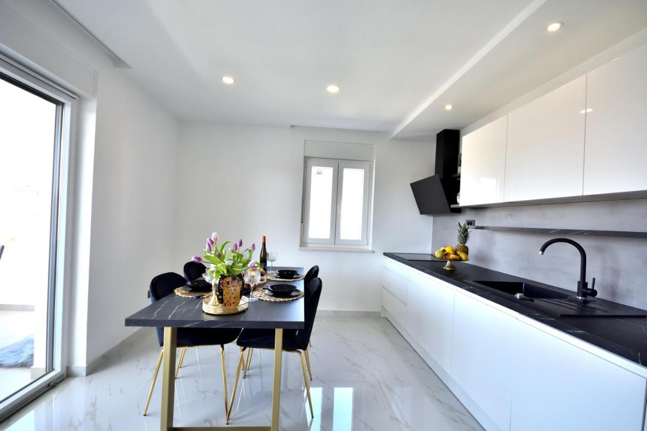 Marina Apartment